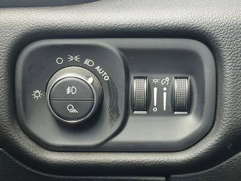 Certified 2025 RAM 1500 Big Horn AWD/4WD image 29