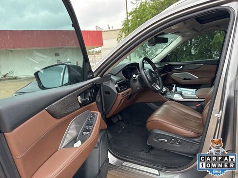 Used 2023 Acura MDX SH-AWD w/ Advance Package image 9