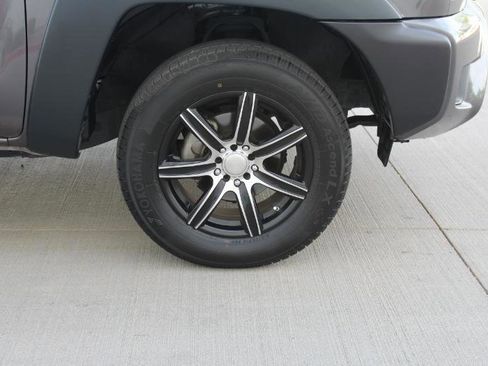 Used 2012 Toyota Tacoma 2WD Double Cab w/ Convenience Pkg image 32