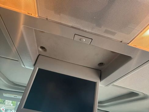 Used 2007 Chevrolet Suburban LTZ w/ LTZ Preferred Equipment Group image 13