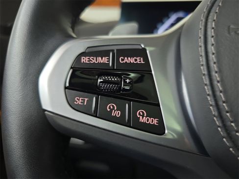 Used 2024 BMW X7 xDrive40i w/ Executive Package image 21