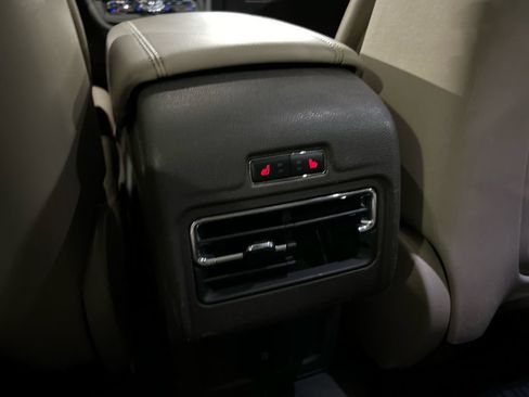 Used 2022 Lincoln Corsair AWD w/ Premium Package image 24