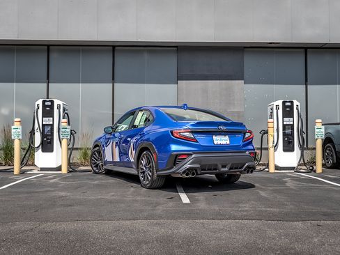 Used 2022 Subaru WRX Limited AWD/4WD image 5