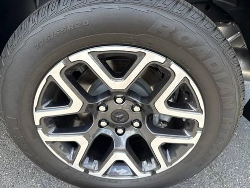 Used 2026 RAM 1500 Laramie AWD/4WD image 9