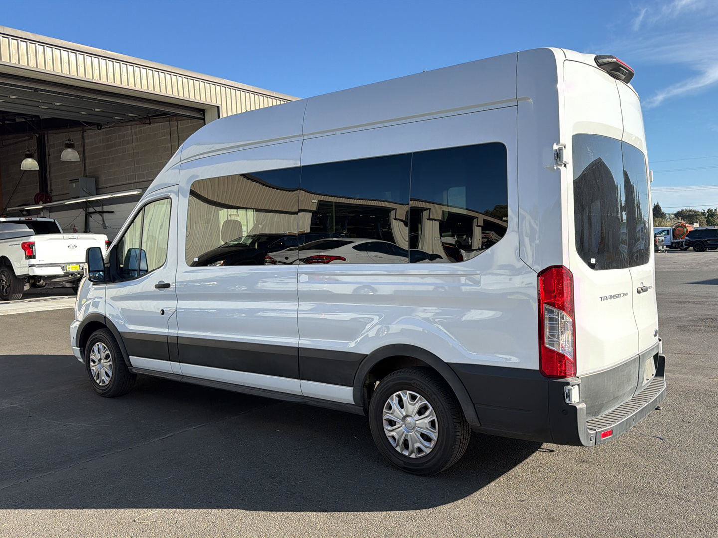 Used 2025 Ford Transit 350 XLT RWD image 2