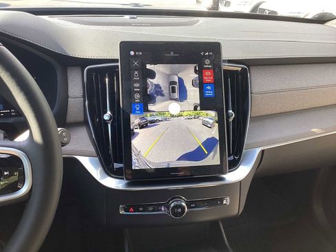 Used 2026 Volvo XC90 T8 Plus w/ Protection Package Premier image 28