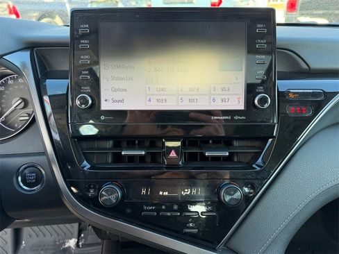 Certified 2023 Toyota Camry SE image 19