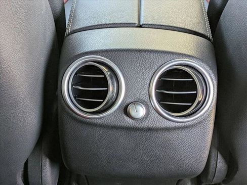 Used 2020 Mercedes-Benz GLC 300 4MATIC Coupe image 17