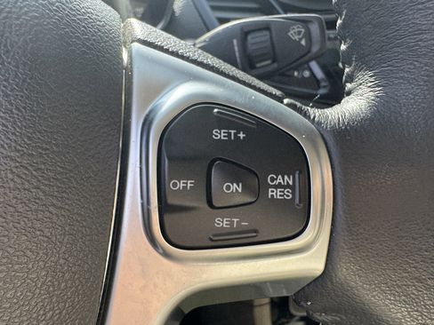 Used 2016 Ford Fiesta Titanium FWD image 14
