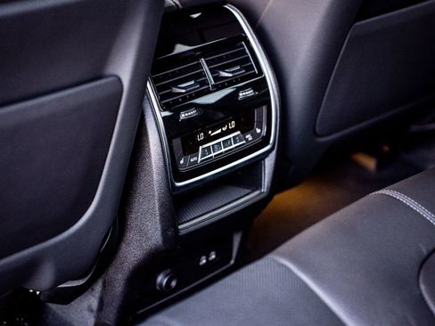 New 2026 BMW X5 M Competition w/ Executive Package AWD/4WD image 26