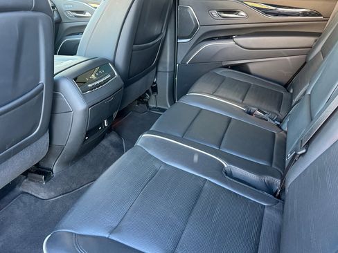 Used 2023 Cadillac Escalade Sport image 13