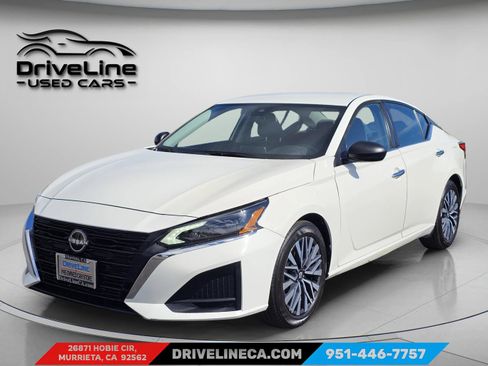 Used 2025 Nissan Altima 2.5 SV FWD image 5