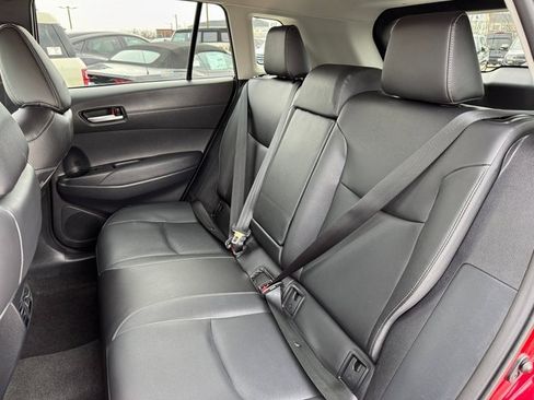 Used 2023 Toyota Corolla Cross XLE w/ Convenience Package image 16