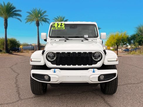 Used 2024 Jeep Wrangler High Altitude AWD/4WD image 9