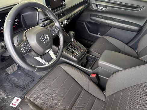 Used 2025 Honda CR-V Sport image 4