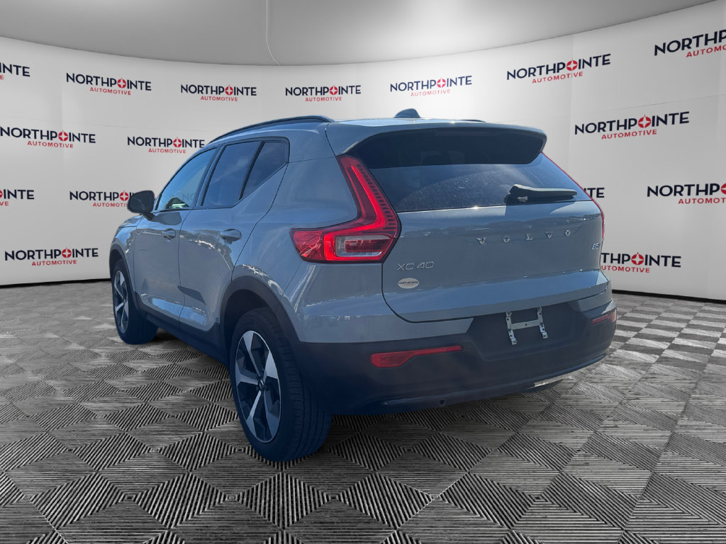 Used 2024 Volvo XC40 B5 Plus w/ Climate Package AWD/4WD image 4