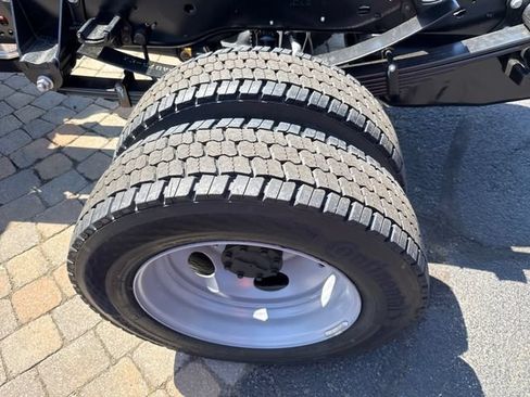 New 2026 Ford F550 4x4 Regular Cab Super Duty image 17