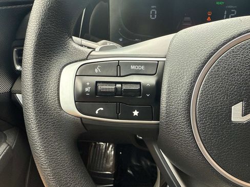 Used 2023 Kia Sportage LX image 29