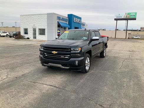 Used 2017 Chevrolet Silverado 1500 LTZ Z71 w/ LTZ Plus Package image 2