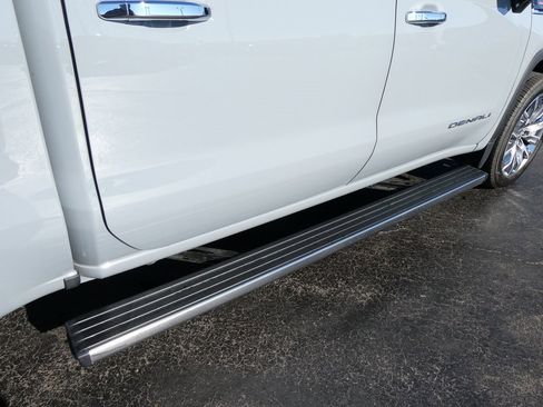 Certified 2025 GMC Sierra 1500 Denali w/ Denali Reserve Package image 5