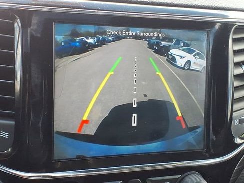 Used 2019 Jeep Grand Cherokee Altitude AWD/4WD image 21