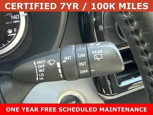 Used 2024 Toyota Highlander LE FWD image 25