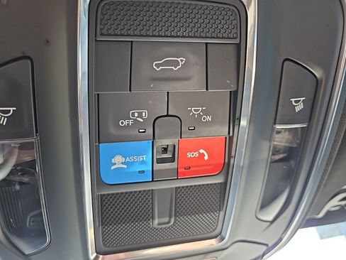 Used 2024 Jeep Wagoneer Series II w/ Flexible Seating Group AWD/4WD image 71