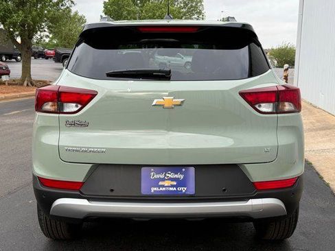 New 2026 Chevrolet TrailBlazer LT w/ Convenience Package FWD image 16