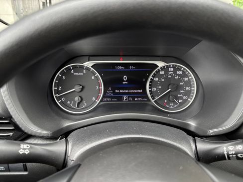 Used 2025 Nissan Sentra SV FWD image 39