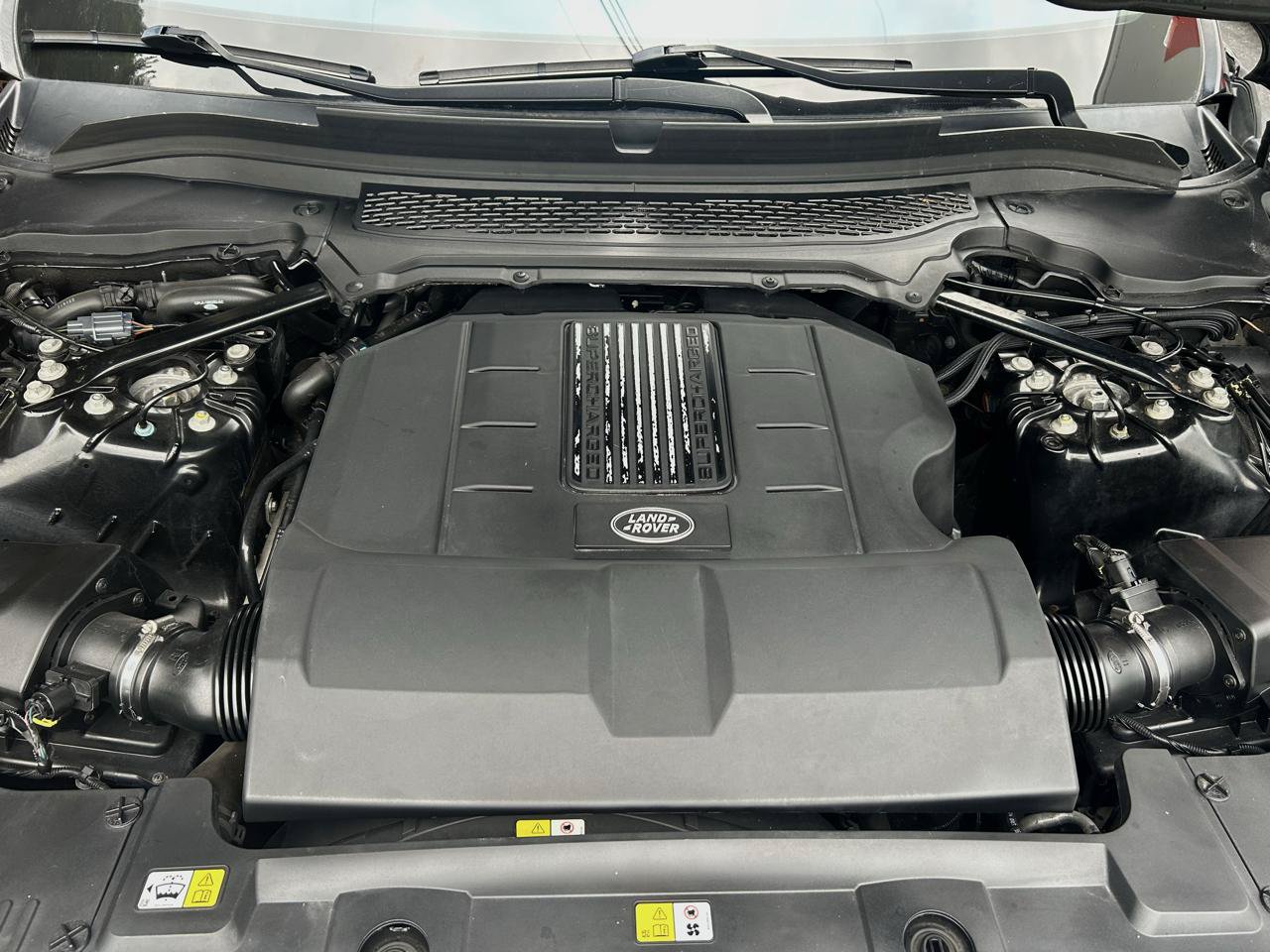 Used 2016 Land Rover Range Rover Sport SE AWD/4WD image 10