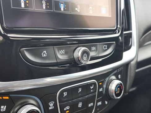 Used 2023 Chevrolet Traverse High Country AWD/4WD image 26