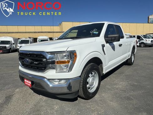 Used 2021 Ford F150 XLT image 4