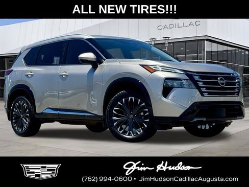 Used 2024 Nissan Rogue Platinum w/ Platinum Premium Package FWD image 1