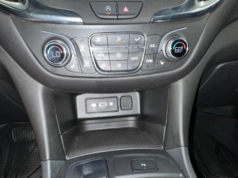 Certified 2024 Chevrolet Equinox LT w/ LPO, Floor Liner Package image 13