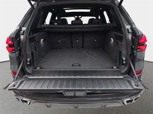 New 2026 BMW X5 M60i image 12