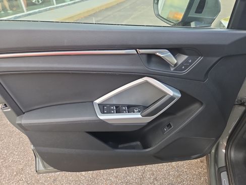 Used 2025 Audi Q3 2.0T Premium AWD/4WD image 6