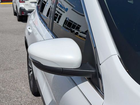 Used 2020 Ford Escape Titanium FWD image 11