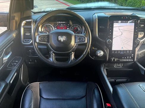 Used 2023 RAM 1500 Laramie RWD image 7