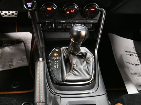 Certified 2025 Toyota GR86 Hakone Edition image 16