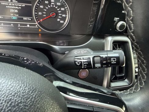 Used 2022 Kia Sorento S w/ Panoramic Sunroof Package FWD image 39
