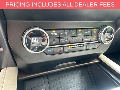 Used 2019 Ford Expedition Platinum AWD/4WD image 6