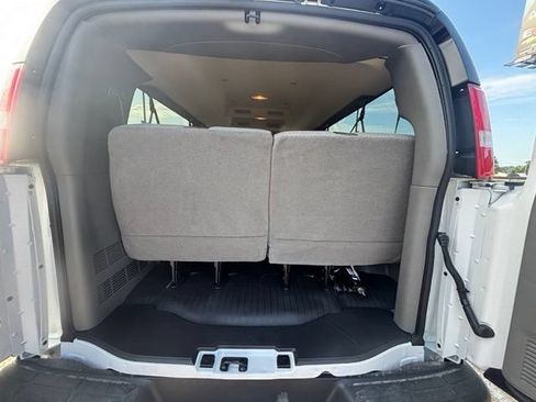 New 2026 Chevrolet Express 3500 LS w/ Chrome Appearance Package RWD image 10