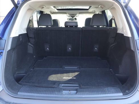 Used 2023 Nissan Rogue SL image 46