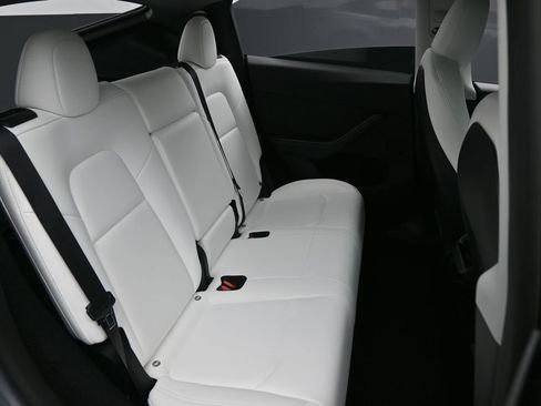 Used 2024 Tesla Model Y Performance AWD/4WD image 30