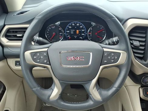 Used 2022 GMC Acadia Denali w/ Denali Ultimate Package FWD image 23
