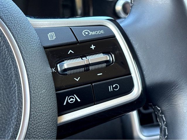 Used 2022 Kia Sorento S AWD/4WD image 11