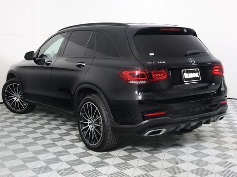 Used 2022 Mercedes-Benz GLC 300 image 3