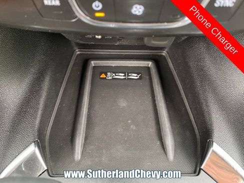 Used 2023 Chevrolet Traverse LT FWD image 33