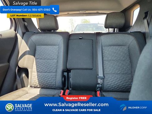 Used 2021 Chevrolet Equinox LT FWD image 13