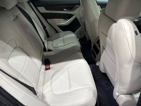 New 2026 Jaguar F-PACE R-Dynamic S image 21